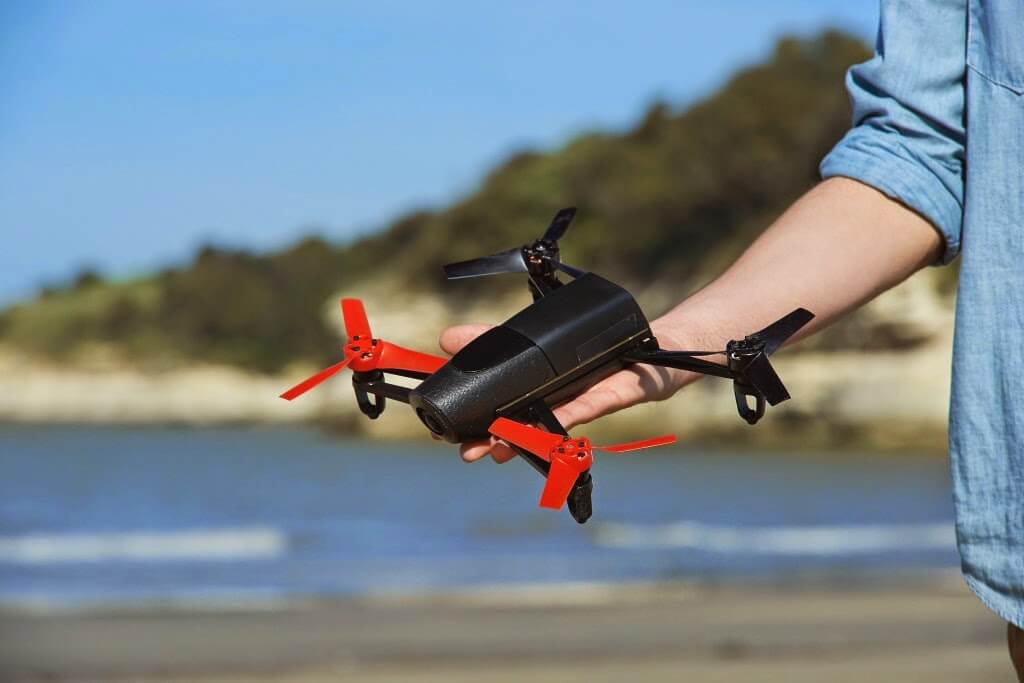 The Bebop Drone From Parrot: GPS, Long Range & FPV Compatibility 